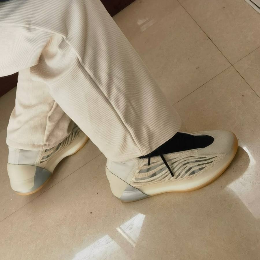 Yeezy QNTM