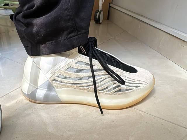 Yeezy QNTM